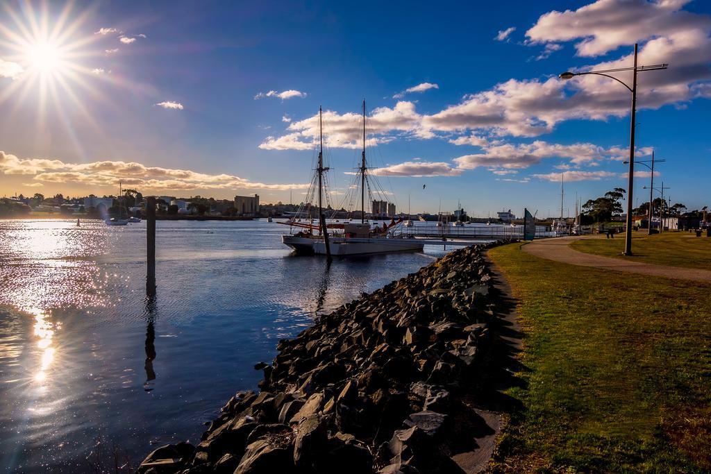 Argosy Motor Inn Devonport Bagian luar foto